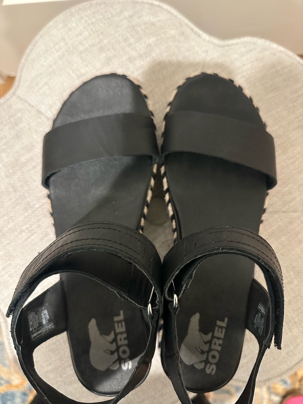 Sorel size 8 “Cameron” flatform sandal with black and natural base - Picture 8 of 11